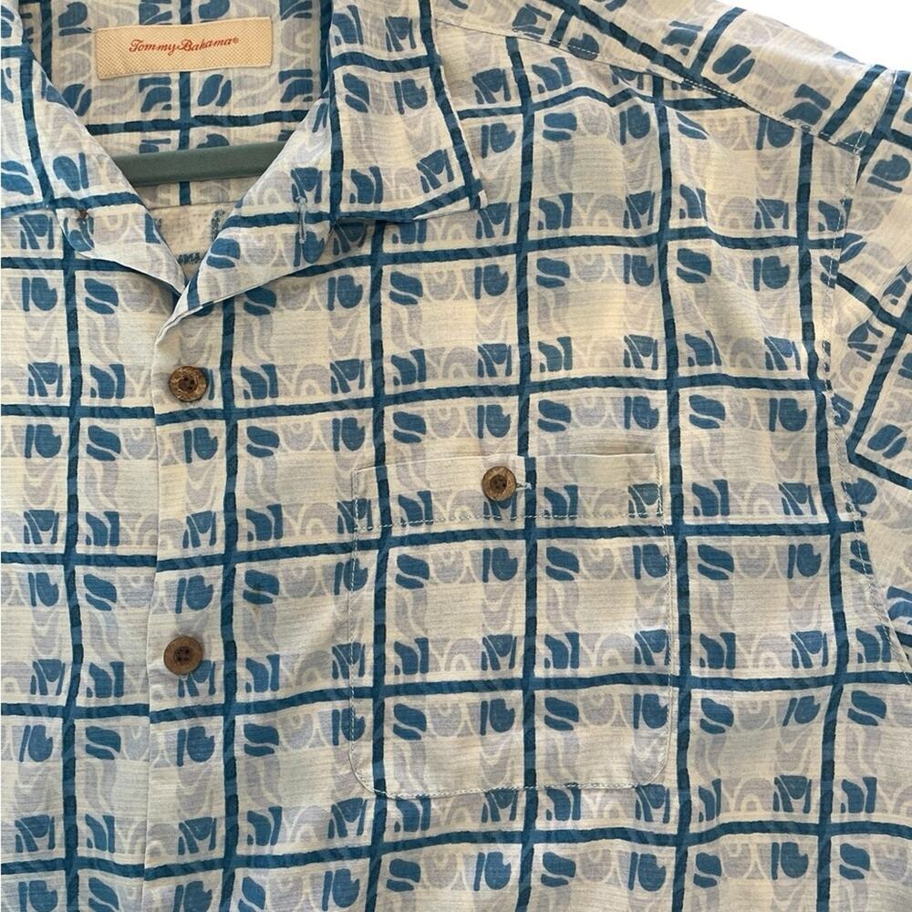 ✨ TOMMY BAHAMA 100% Silk Camp Shirt Men’s XLX Tall Blue White EUC 🥥 - Picture 4 of 9